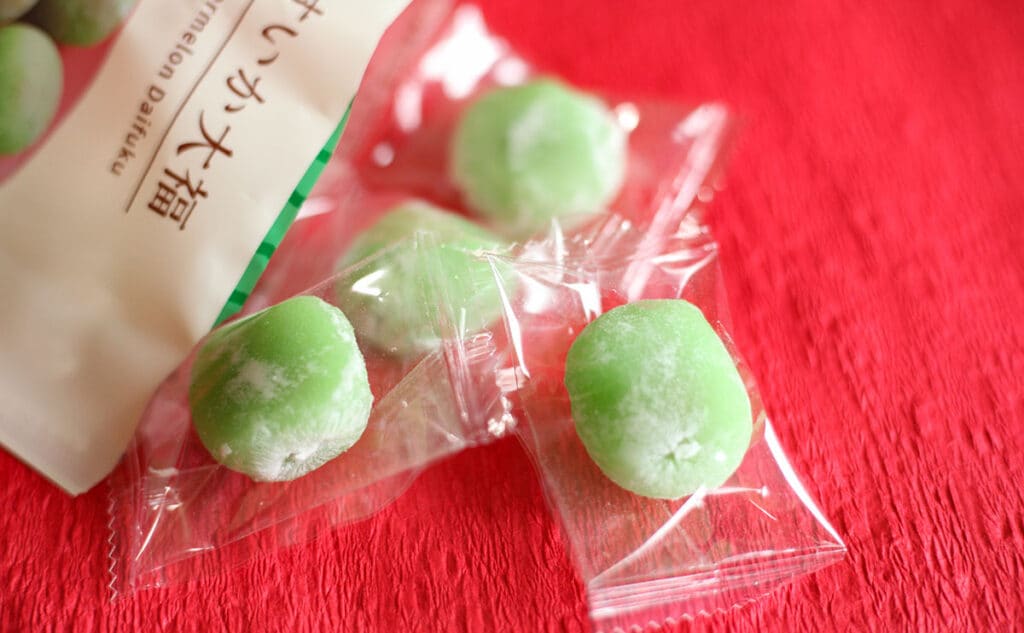 「めっちゃスイカ」「うんまい」ローソンの「すいか大福」がブームの予感!!