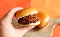 ローソンのミニバーガーが“ちょっと食べ”にピッタリすぎる！