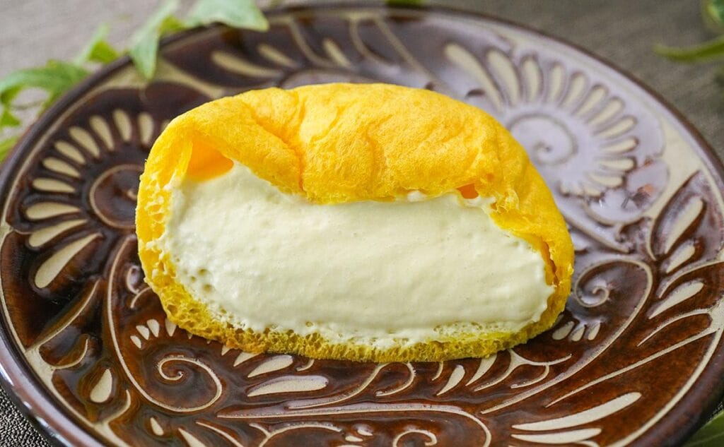 「クリームうますぎ」「まとめ買いすればよかった」セブン人気スイーツ「もこ」が発売された
