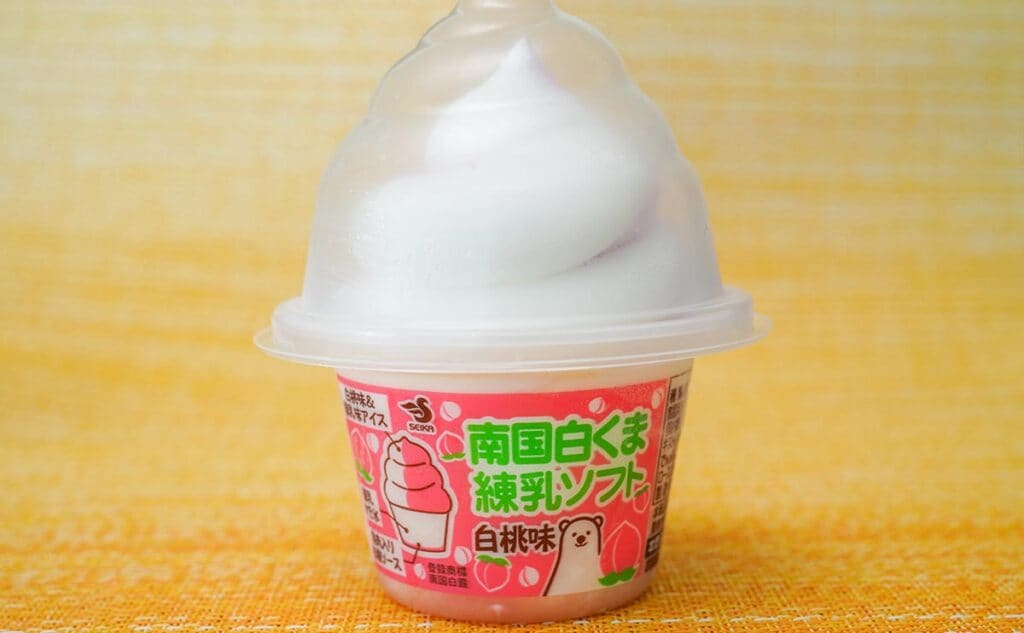 【ファミマ】練乳ソフトに新商品登場!いちごの次は何味?