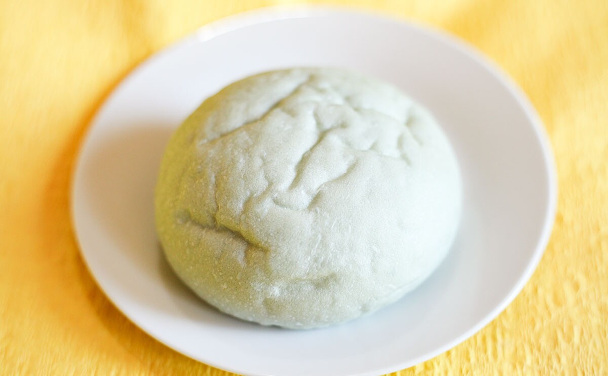 ローソン正気か!? 新作あんぱんを食べたら想像以上にラムネだった…！