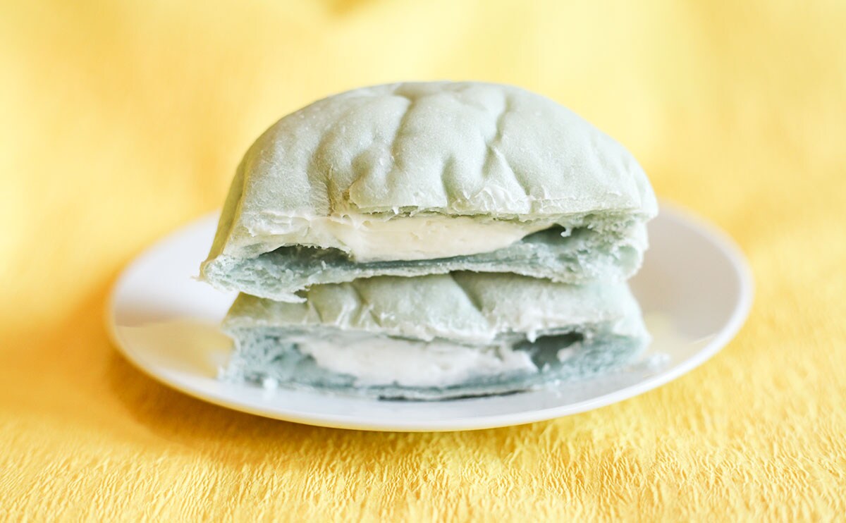 ローソン正気か!? 新作あんぱんを食べたら想像以上にラムネだった…！