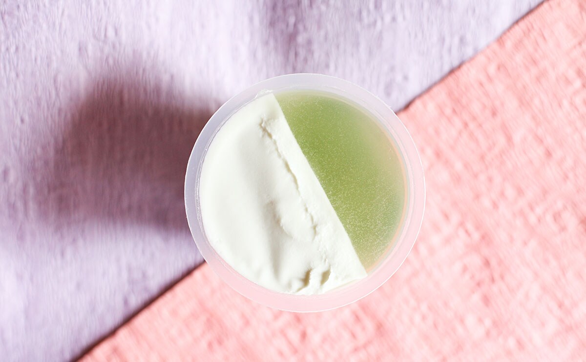 ローソンの「クリームソーダ」は“とぅるん”と食べられる！