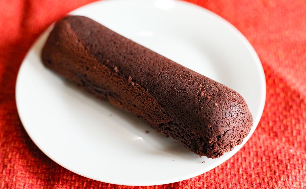 騙される人続出!? 持ってもベタベタしないチョコスイーツ発見!