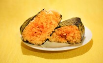 旨辛がクセになる！ローソンの新作おにぎりをチェック！