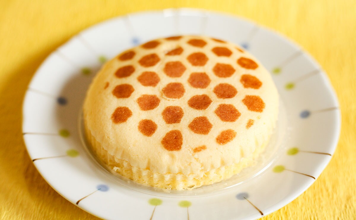 甘くてふわっ。「キリン柄!?」と話題のファミマ新商品!