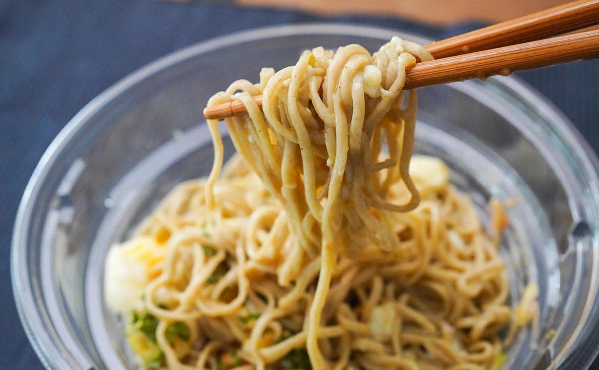 「超うまい」「リピートする」セブンの混ぜ麺が猛暑に最適すぎる