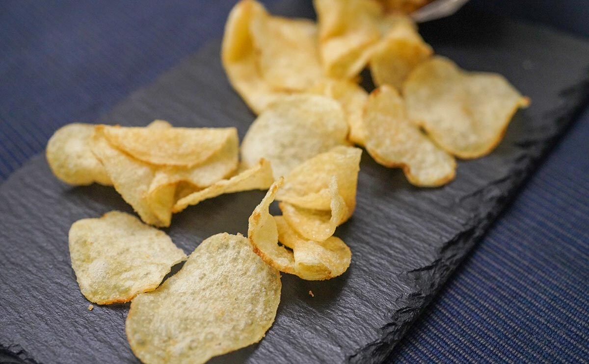 【カルビー】人気ポテトチップスから限定フレーバーが再登場！