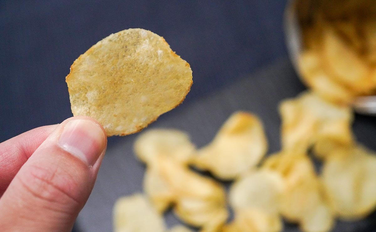 【カルビー】人気ポテトチップスから限定フレーバーが再登場！