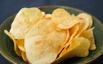 【ファミマ限定】高級食材を使ったカルビーのポテトチップスが至福すぎ