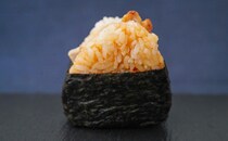 具材はみ出す！セブンの新作おむすびがウマい