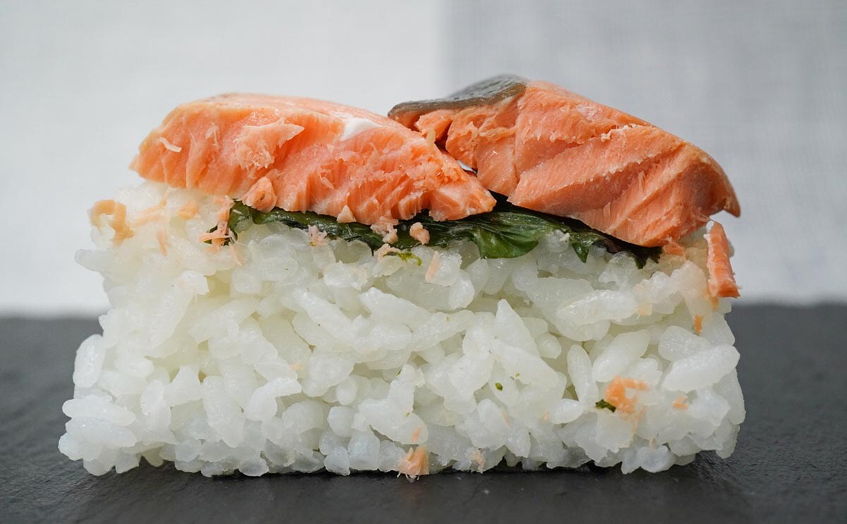 300円超!セブンからまた贅沢なおにぎり登場!