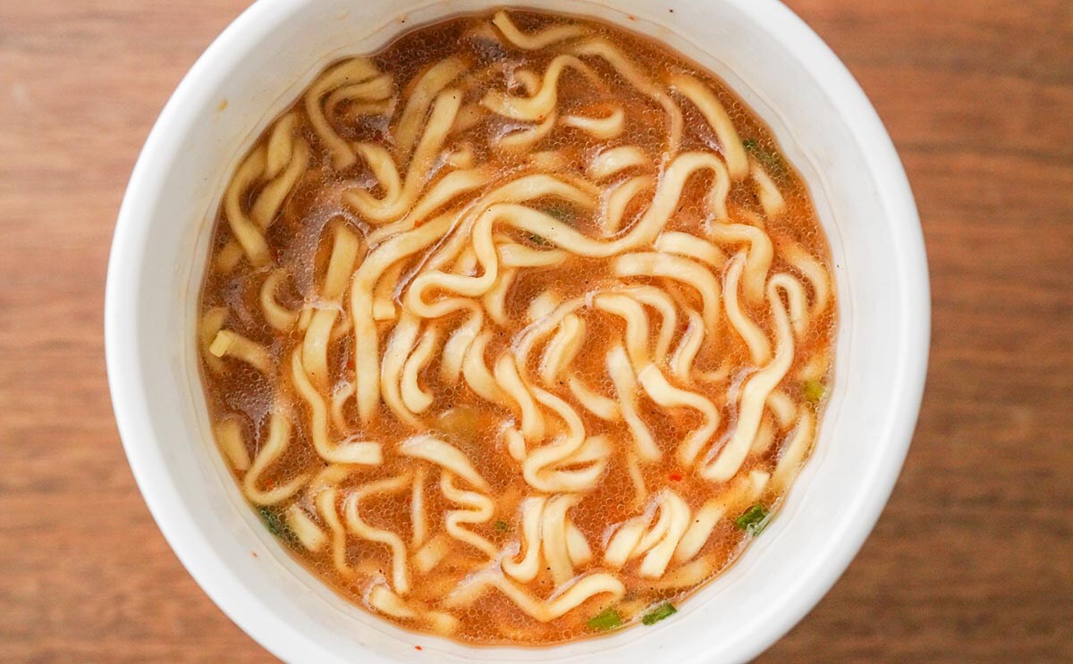 食べごたえがスゴい！東洋水産のがっつり系カップ麺が新登場