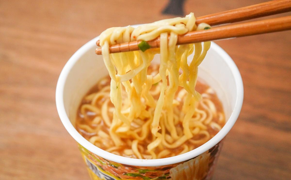 食べごたえがスゴい！東洋水産のがっつり系カップ麺が新登場