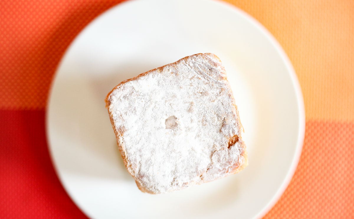 「明日も買う」「ヒット!」ファミマの四角いスイーツが話題!