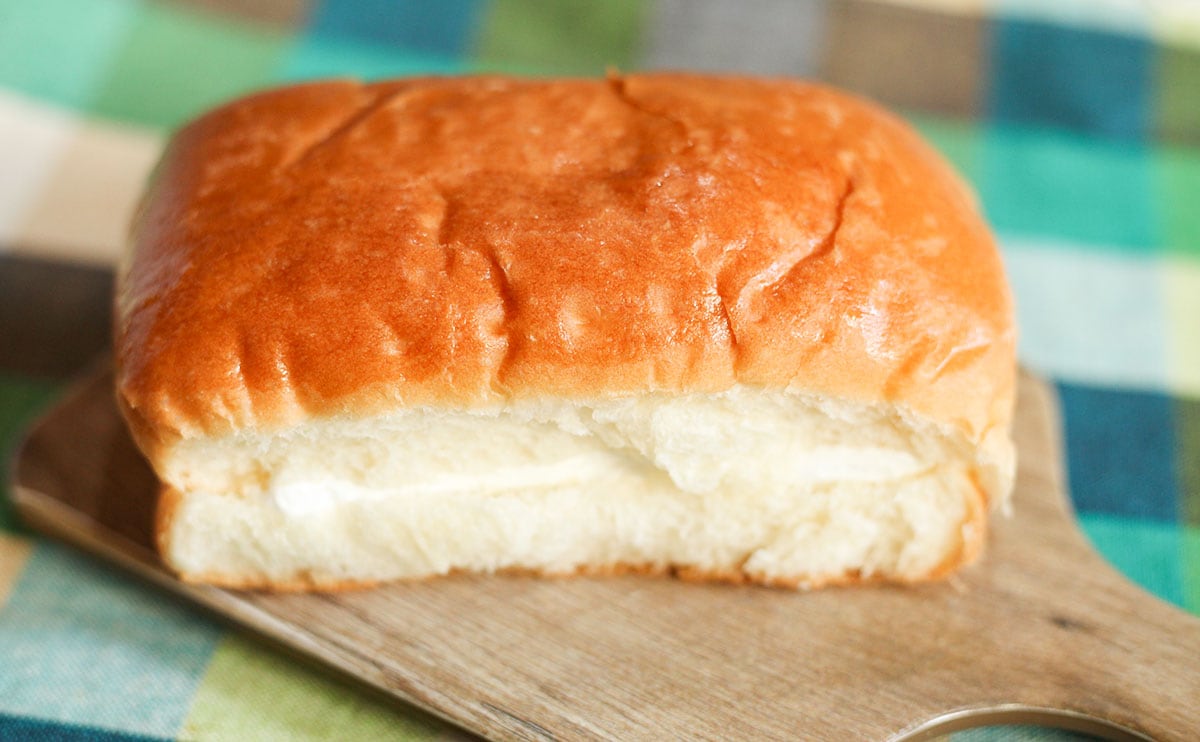 ふわふわボリューミー！ローソンの地域限定パンがシンプルにうまい！