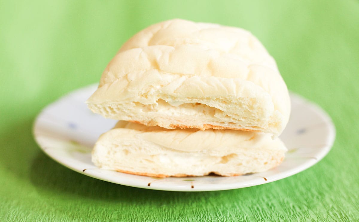 ダブルクリームが贅沢!ローソンのもちもち系新作パン