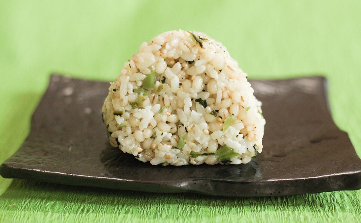 たんぱく質?MCTオイル?ローソンのヘルシーおにぎりに注目!