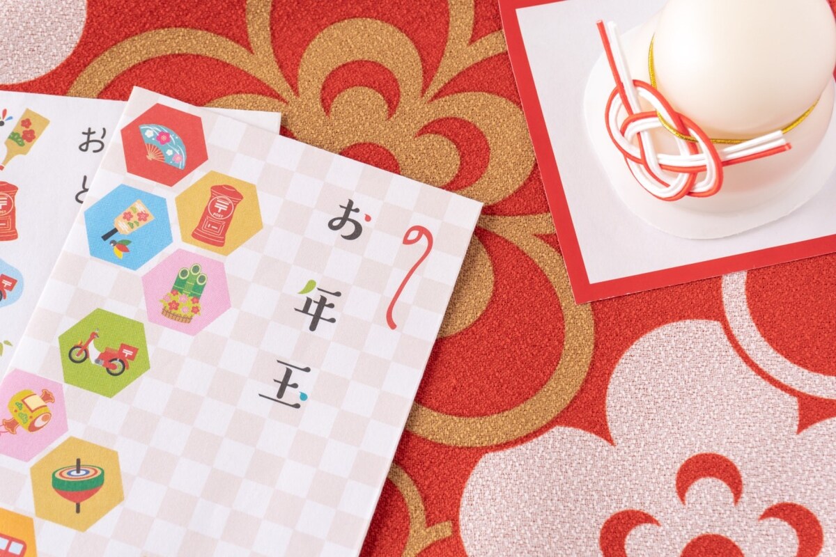 お年玉の相場とは？小学生から大学生までの金額と渡し方のポイント