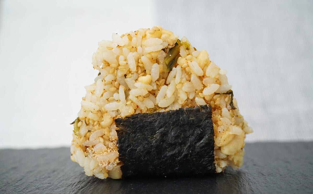 【セブン新商品】混ぜご飯のおむすびが最高！