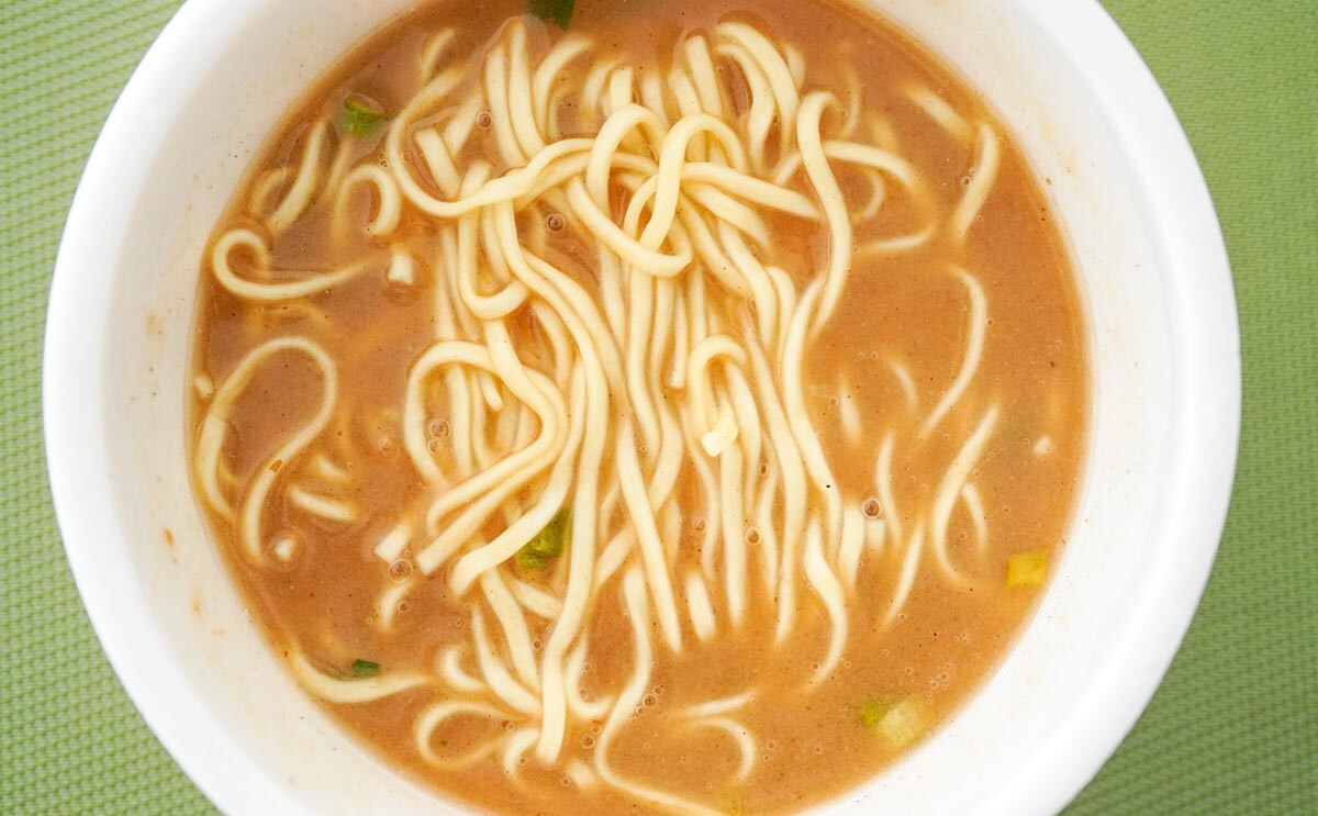 贅沢な特濃スープ！名店の味がカップ麺で登場