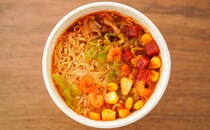 「箱買いしたいな」「レギュラー化希望」話題のカップ麺うますぎ