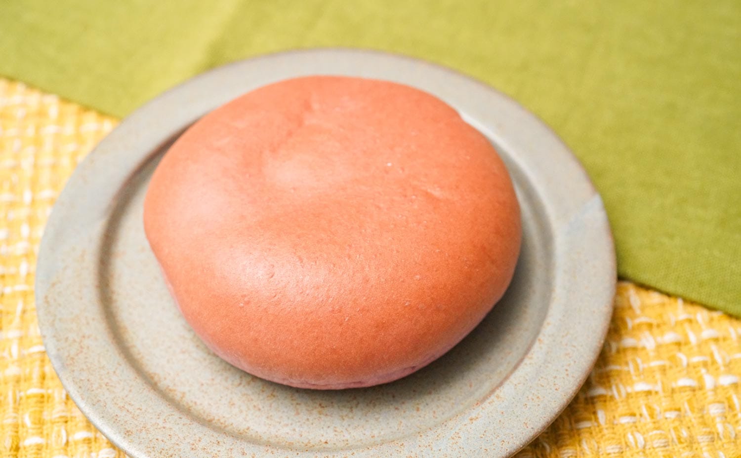 【セブンプレミアム】2種クリームが入った菓子パンがめちゃウマい