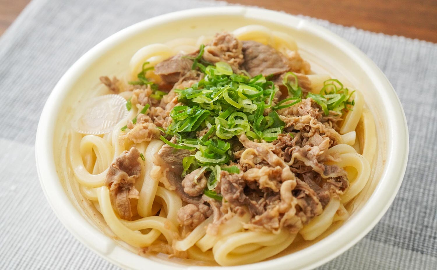 「毎日食べてる」「どハマりしてる」マジでうまいセブン麺とは