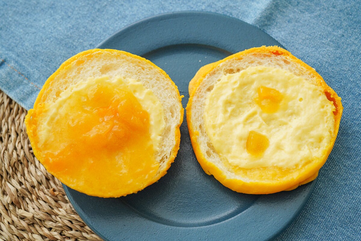 【セブン】激うまパン復活!クリームとジャムがたっぷり!