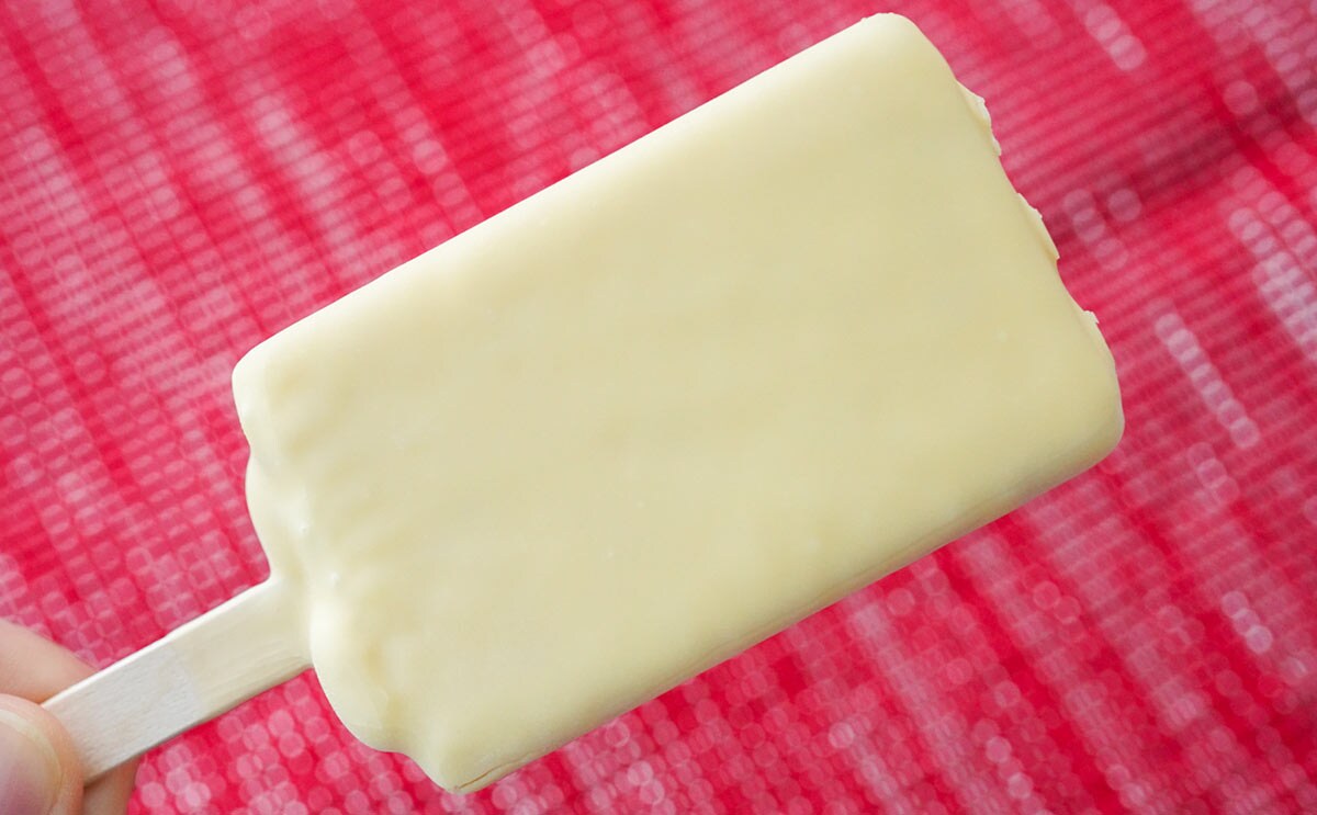 「想像以上のおいしさ」「本当にケーキ」ファミマ限定アイスをチェックすべし