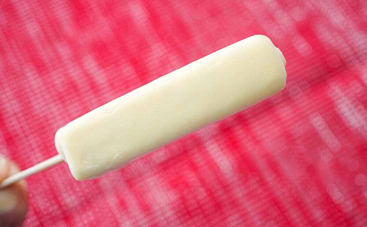 「想像以上のおいしさ」「本当にケーキ」ファミマ限定アイスをチェックすべし