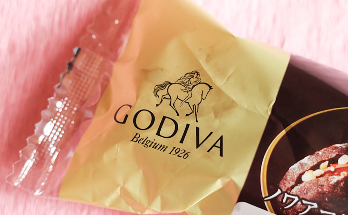 GODIVAコラボのパンはチョコよりナッツが好評!?