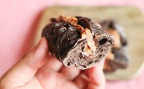 GODIVAコラボのパンはチョコよりナッツが好評!?