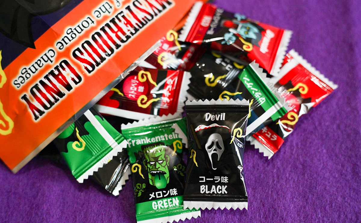 食べたら舌を出してみて!不思議なキャンディ見つけた!