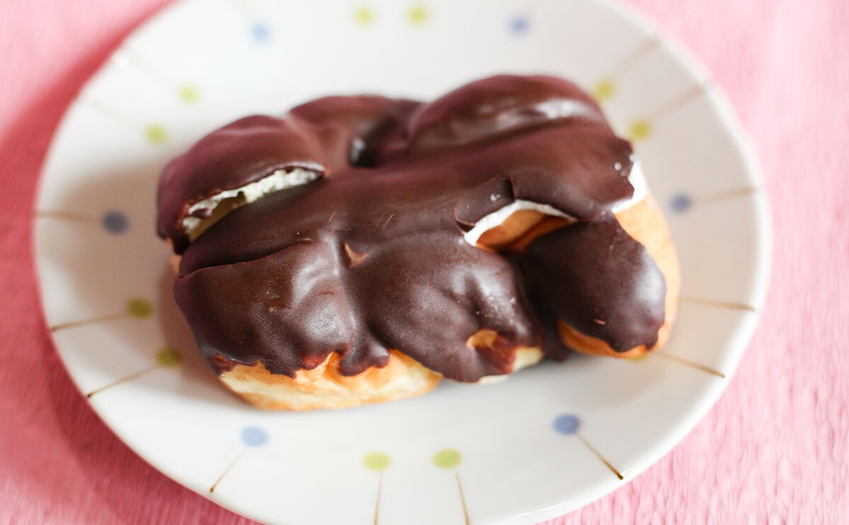 新商品だよね…?ローソンで見つけたドーナツがシンプルにうまい!