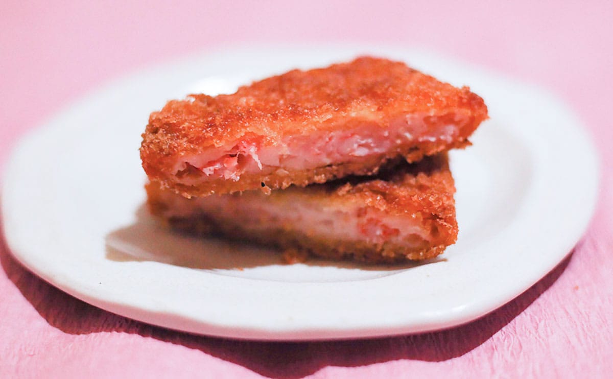 「うますぎて草」「リピートする」ファミマの新ホットスナックは数量限定!