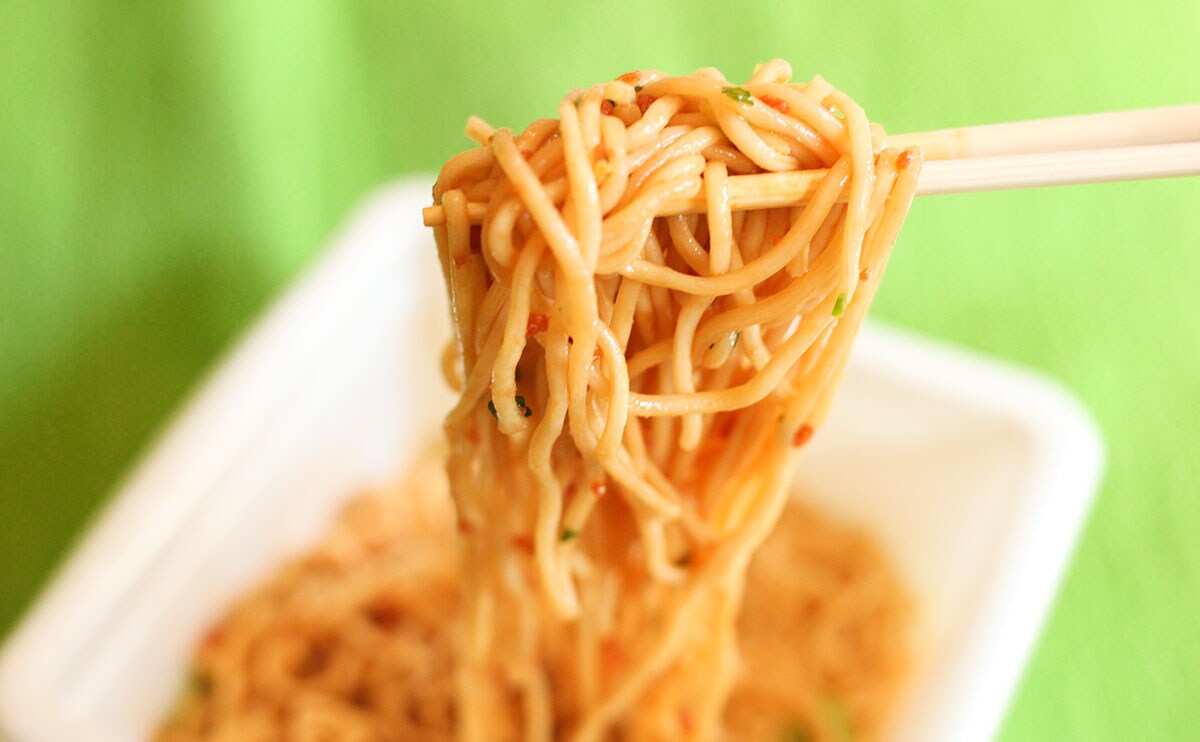 「一番好き」「おいしすぎる」ローソンの激うまカップ麺が帰ってきた!!