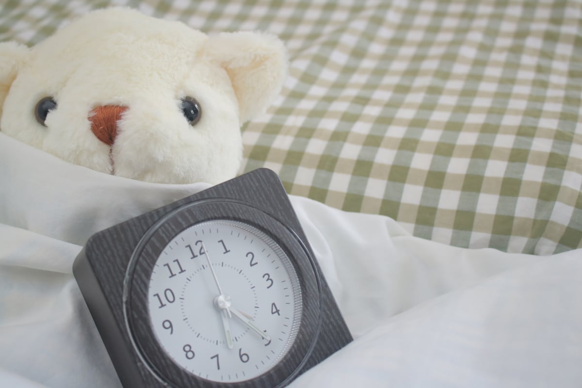 子ども向けの目覚まし時計のおすすめは?選び方のポイントも解説