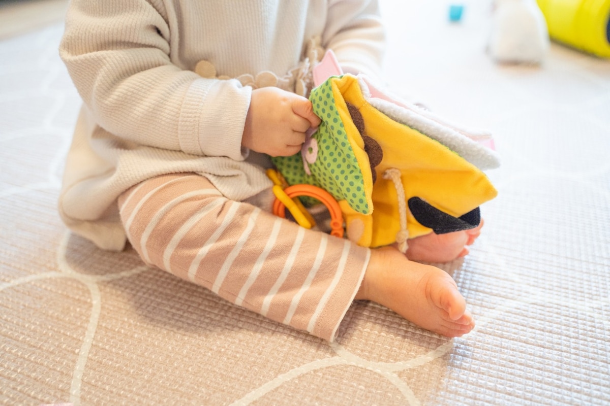 布絵本のおすすめ20選を月齢別に紹介！選ぶポイントや手作りキットも