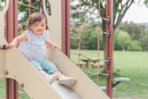 子どもの年齢別おすすめの外遊びを紹介！始める時期や注意点も紹介