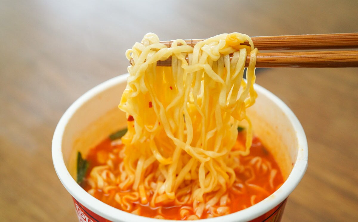 今回も箱買いする？ 人気カップ麺が今年も登場