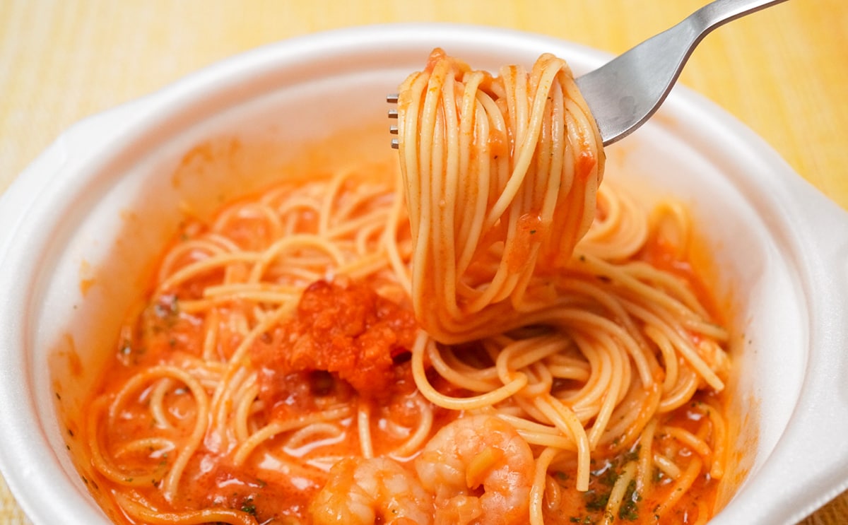 【セブン】濃厚スープが麺に絡まる銘店監修の商品とは？