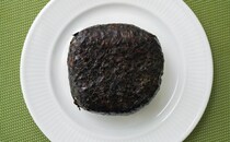 「おいしすぎる」210円で買えるファミマの黒い塊とは