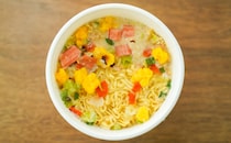 大人気カップ麺が登場、今年も「箱買い」の声が聞こえる