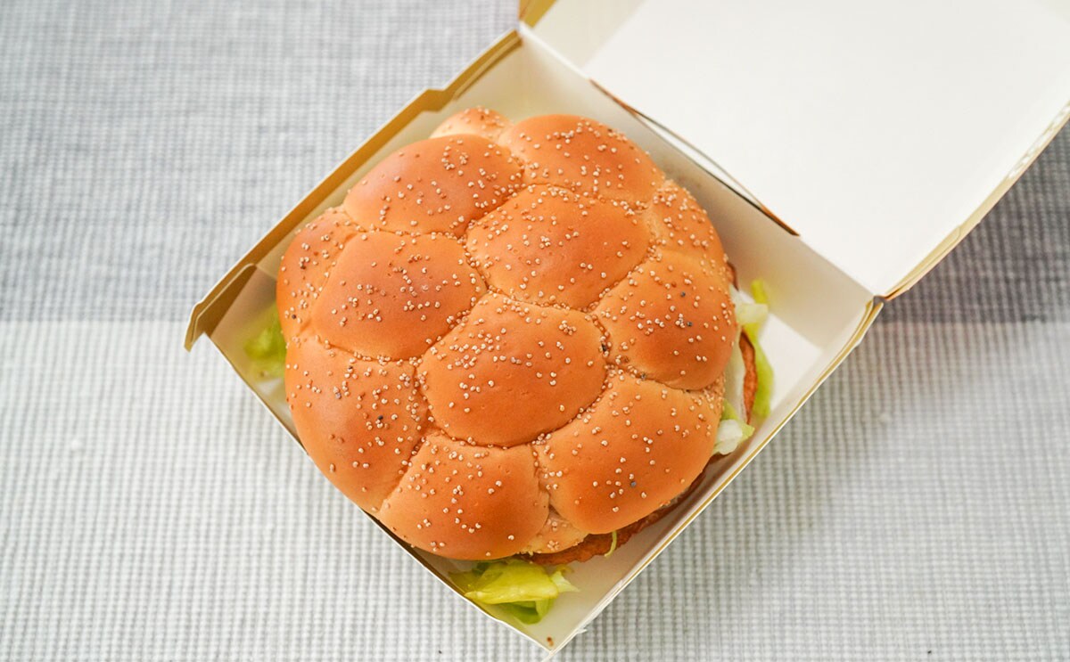 「懐かしい」「味が濃くてうまい」マック、話題の商品の中身が気になる