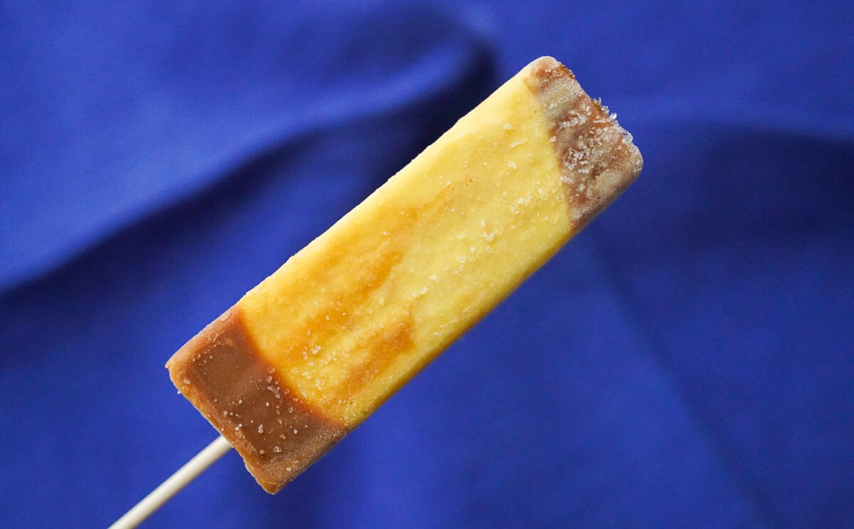 「カステラ風アイスバー」の本体