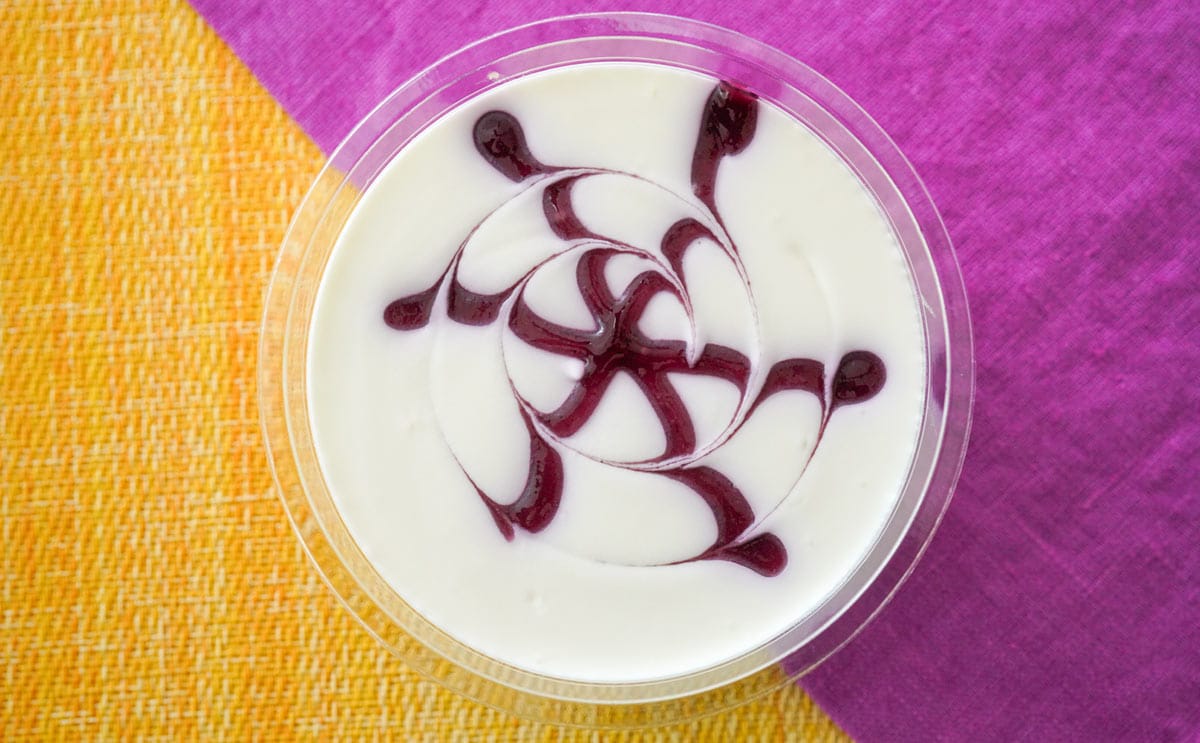 セブン-イレブンの「ハロウィン ブルーベリーフロマージュ」