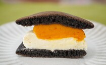 「満足度高め」「クリームたっぷり」172円で買えるセブンスイーツ