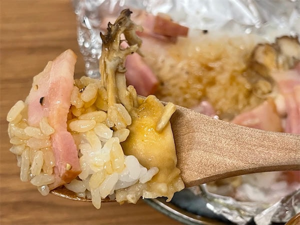 【リュウジレシピ】その発想はなかった！「ご飯のホイル焼き」作ってみた！舞茸のだしとバターのコクがもう…♡