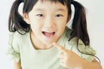 乳歯の生え変わり時期や順番は？注意点や正しい歯磨き方法もチェック